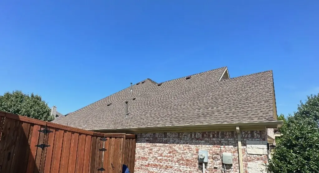 Completed roof replacement project in Green River